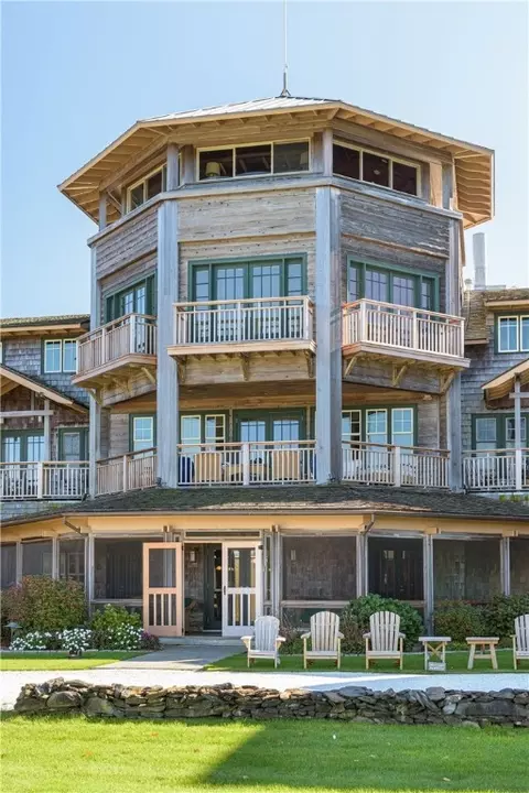 125 Corys Ln #VICTORY, Portsmouth, RI 02871