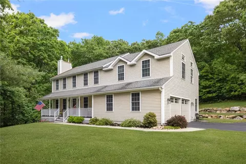 108 Dover Ln, Richmond, RI 02812