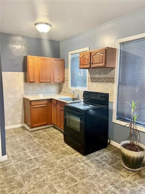 110 Daniels St, Woonsocket, RI 02895 photo 5