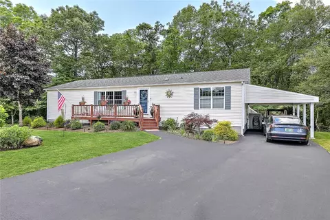 15 Stellar Way, South Kingstown, RI 02879