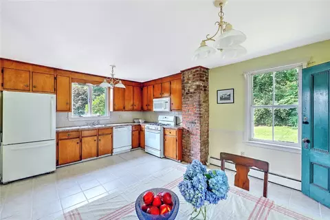 833 Main St, Warren, RI 02885 photo 25