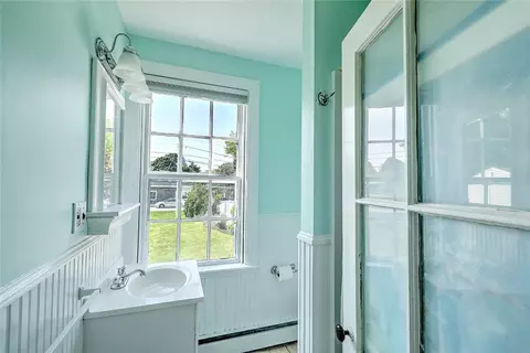 833 Main St, Warren, RI 02885 photo 26