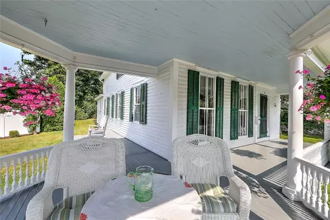 833 Main St, Warren, RI 02885 photo 10