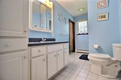 Bath - 4 Forrestal Dr, Westerly, RI 02891 photo 2 of 3