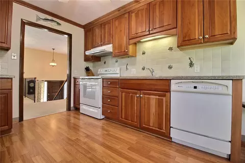 Kitchen - 4 Forrestal Dr, Westerly, RI 02891 photo 2 of 4