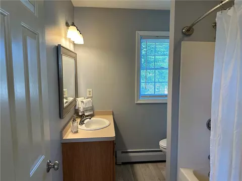 Bath - 15 Wilson Ln, Killingly, CT 06239 photo 4 of 6