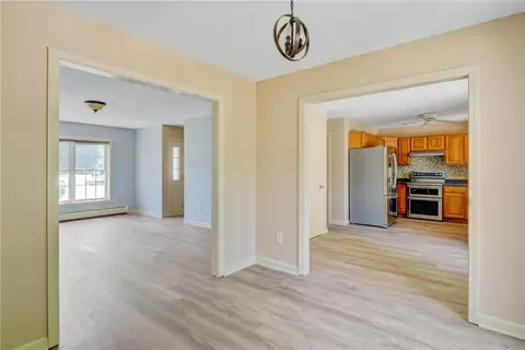 Entry Way - 15 Wilson Ln, Killingly, CT 06239 photo 2 of 2