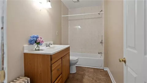 Bath - 51 Beach St, Westerly, RI 02891 photo 3 of 5