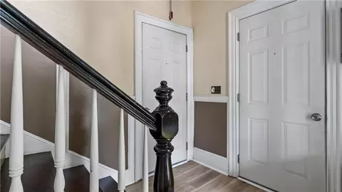 Entry Way - 51 Beach St, Westerly, RI 02891 photo 3 of 3