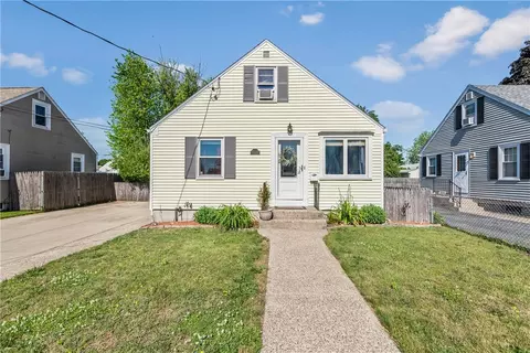 79 Dewey Ave, Pawtucket, RI 02861