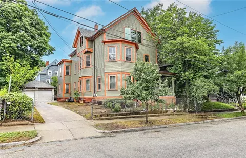 133 Lexington Ave, Providence, RI 02907