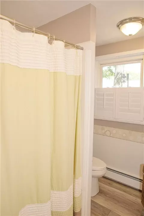 Bath - 96 Naples Ave, Warwick, RI 02886 photo 3 of 3