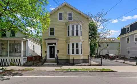 82 Sycamore St, Providence, RI 02909