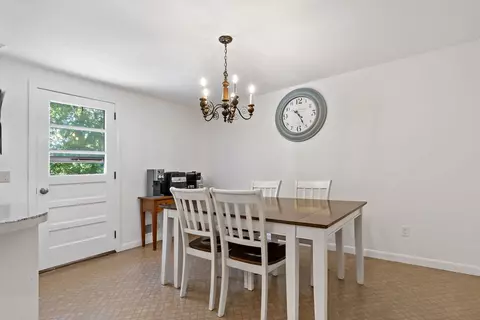 7 Gail Ct, Coventry, RI 02816 photo 9