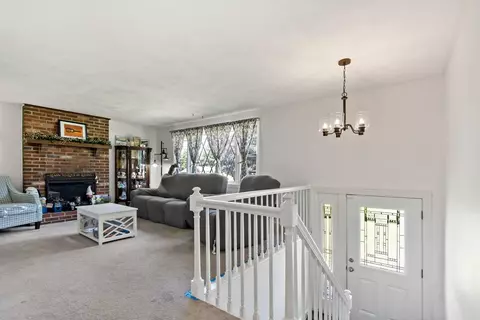 7 Gail Ct, Coventry, RI 02816 photo 21