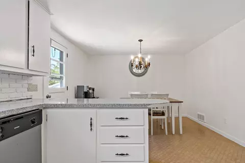7 Gail Ct, Coventry, RI 02816 photo 11