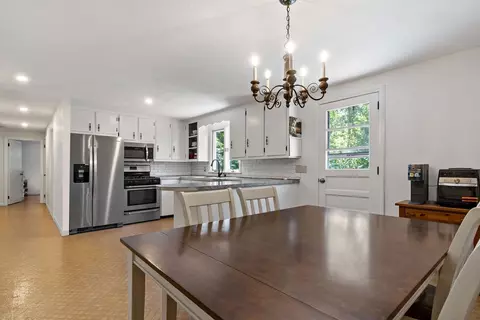 7 Gail Ct, Coventry, RI 02816 photo 7