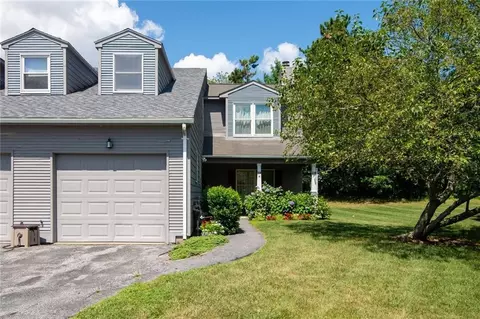 29 Swan Ct #F, North Providence, RI 02904