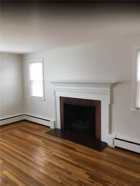 Living - 506 Killingly St, Johnston, RI 02919 photo 1 of 2