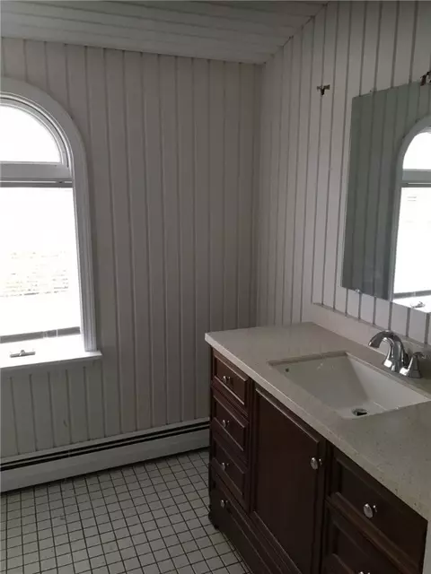 Bath - 506 Killingly St, Johnston, RI 02919 photo 1 of 4