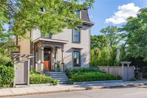 435 Angell St, Providence, RI 02906