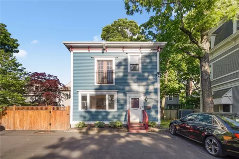 77 Ivy St #4, Providence, RI 02906