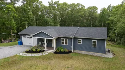 149 North Rd, Hopkinton, RI 02833