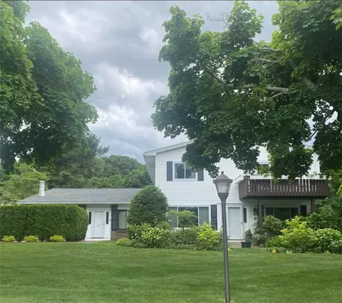 521 Quisset Ct #223, Warwick, RI 02886