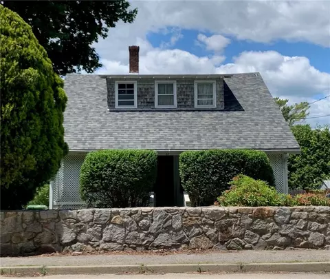 64 Southwest Ave, Jamestown, RI 02835