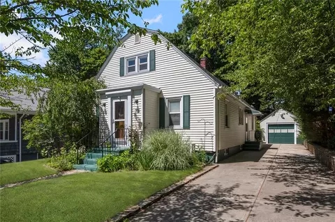 72 Third St, Providence, RI 02906