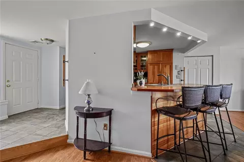 Entry Way - 700 Shore Dr #602, Fall River, MA 02721 photo 1 of 1
