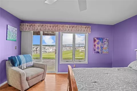 Bedroom - 700 Shore Dr #602, Fall River, MA 02721 photo 2 of 5