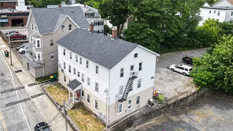 130 E School St, Woonsocket, RI 02895 photo 4