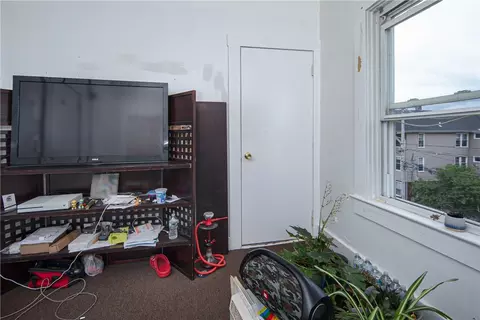 130 E School St, Woonsocket, RI 02895 photo 27