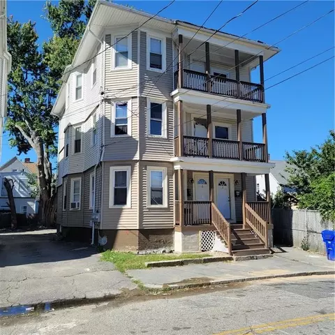 3 Mt Vernon St, Providence, RI 02907