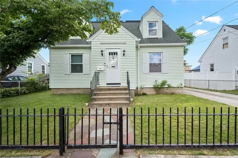 81 Rosemere Rd, Pawtucket, RI 02861