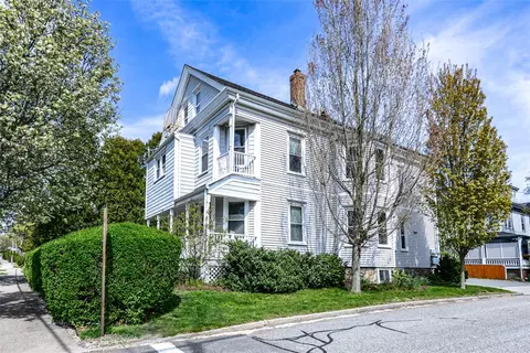 401 Broadway, Newport, RI 02840