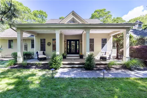 1110 Curtis Corner Rd, South Kingstown, RI 02879