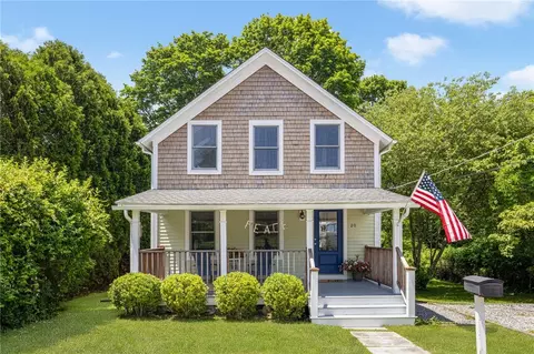 20 Cole St, Jamestown, RI 02835