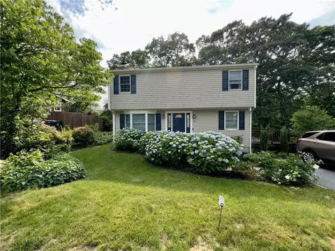 43 Shady Hill Dr, West Warwick, RI 02893