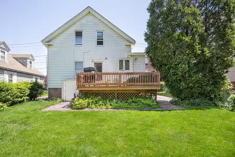 Exterior - 15 Monroe Ave, Bristol, RI 02809 photo 7 of 8
