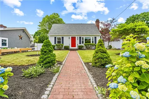 27 Williams St, Barrington, RI 02806