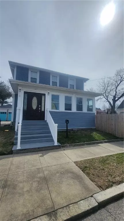 78 Stamford Ave, Providence, RI 02907