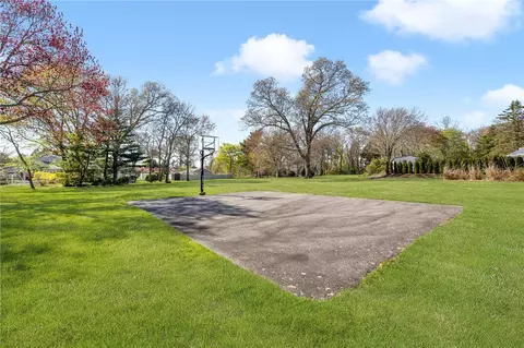 63 Briarcliff Ave, Warwick, RI 02889 photo 17