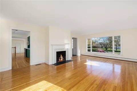 63 Briarcliff Ave, Warwick, RI 02889 photo 23