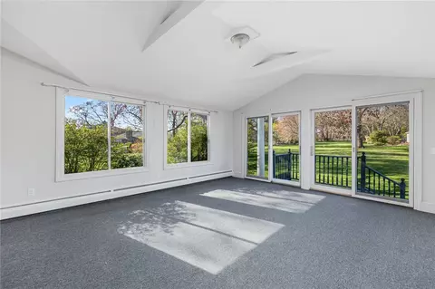 63 Briarcliff Ave, Warwick, RI 02889 photo 30