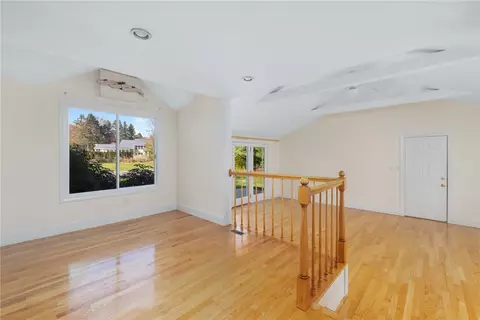 63 Briarcliff Ave, Warwick, RI 02889 photo 29