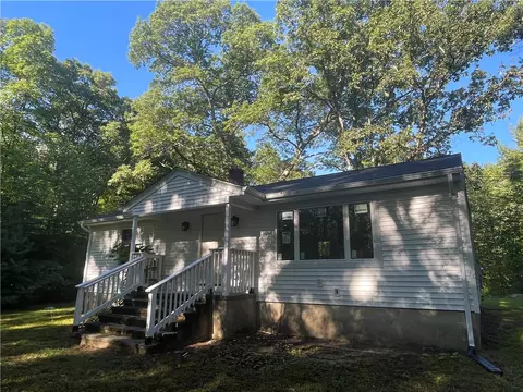 193 Steere Farm Rd, Burrillville, RI 02830