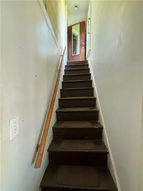 Entry Way - 18 Kernick St, Warwick, RI 02886 photo 1 of 1