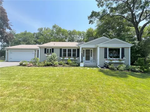 7 Musket Rd, Lincoln, RI 02865